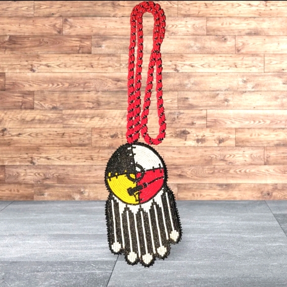 Jewelry - Native American Beaded Necklace